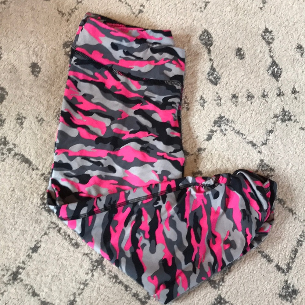camo leggings